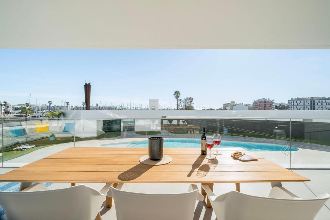 Mar E Terra Luxury And Old Town Lagos